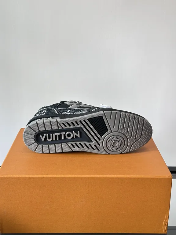 Louis Vuitton Shoe 